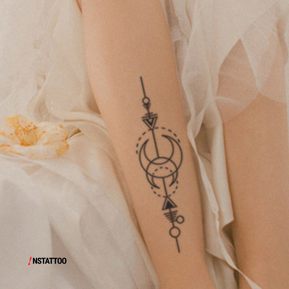 (Özel Tasarım) Crescent - Yarı Kalıcı Dövme